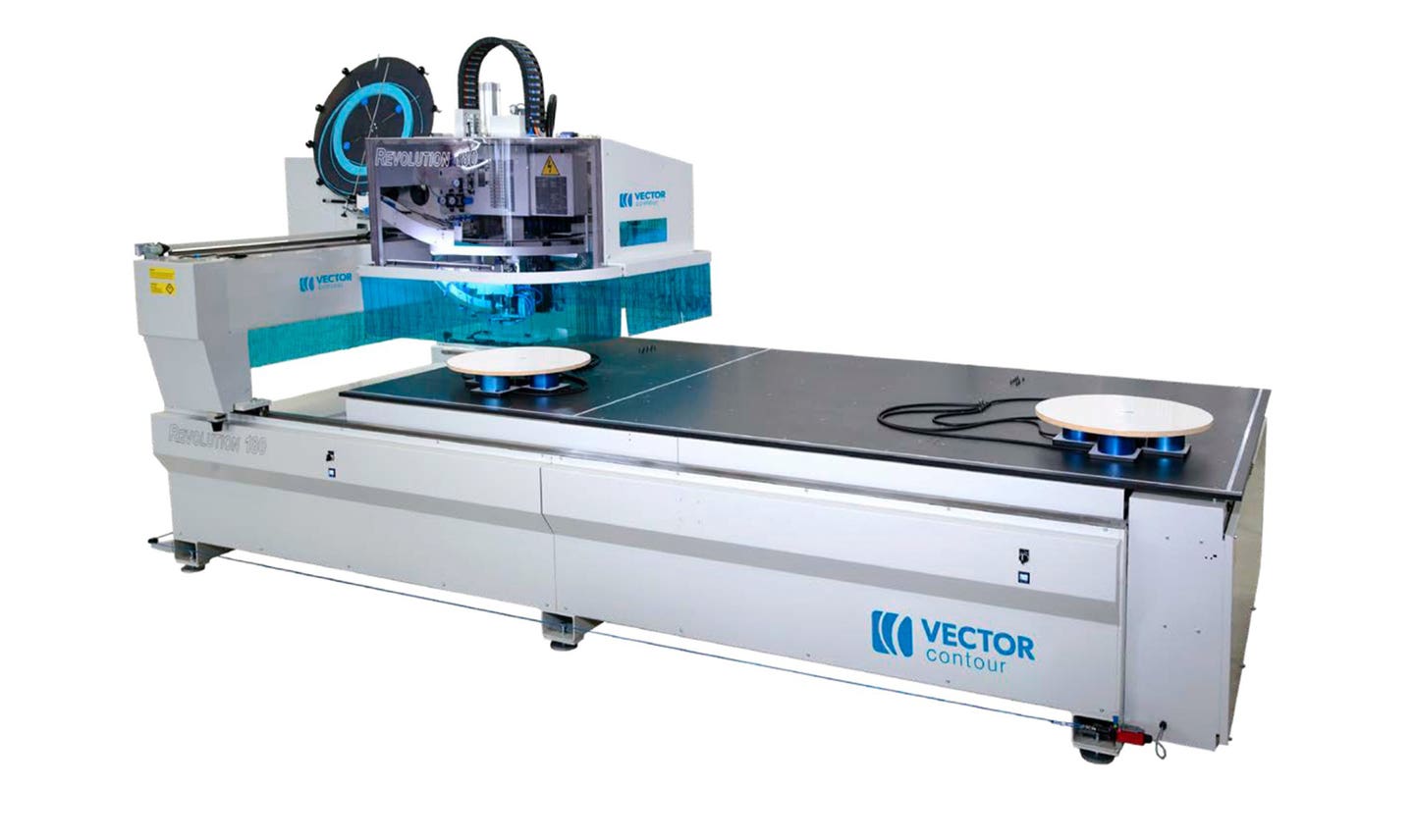 q-the-vector-contour-revolution-180-from-panel-wood-machinery-offers-two-zones-for-processing-small-to-large-parts.jpg